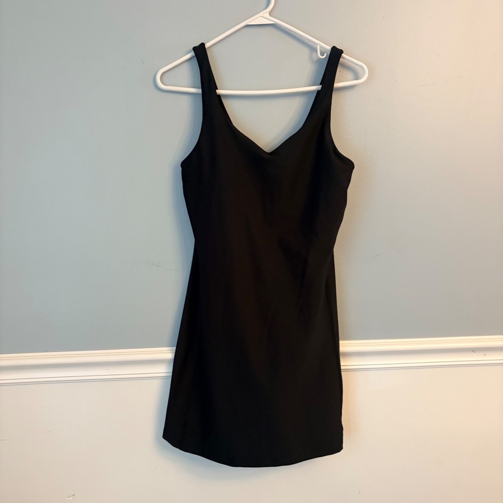 Old Navy Active Powersoft Go-Dry Exercise Dress Black Built-in Shorts Medium